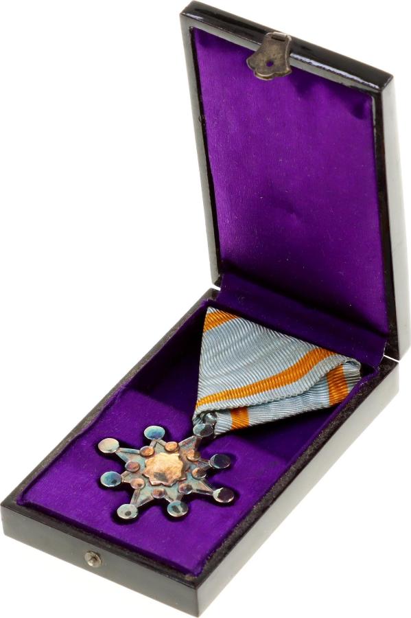 Nádherná Japonská medaila. 1888 Rád posvetného pokladu VIII triedy. Striebro