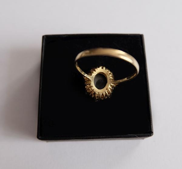 Briliantovo opálový zlatý prsteň