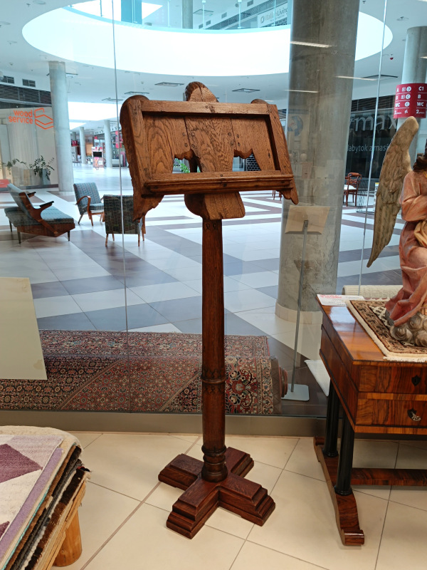 Orlí lectern / Masívny drevený stojan na čítanie 3