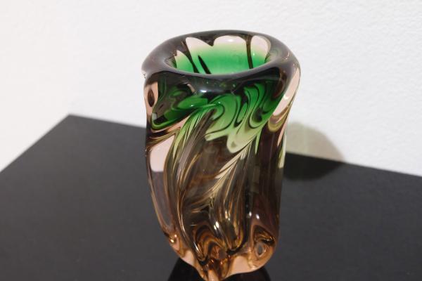 Retro váza z hutného skla