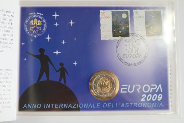 2009 Vatikán Numizmatický list 2 euro rok astronómie. Plus Vatikánske známky