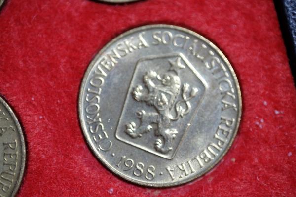 2 koruna 1972 až 1990 vyberte si ročník UNC STAV