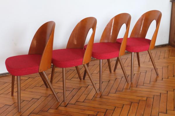 Dizajnové stoličky návrh Šuman Novo naskladnené