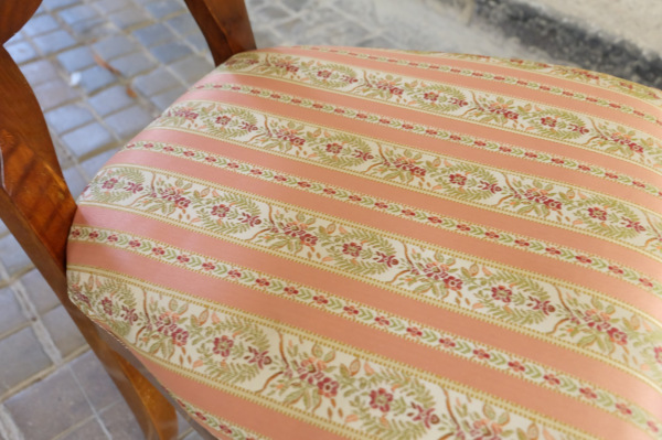 1820-1845 Biedermeier stoličky A B prečalúnené 5