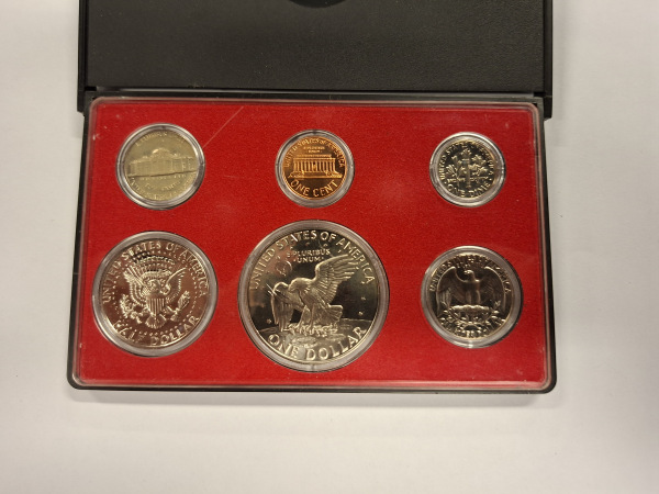 1974 Set mincí USA vrátane 1 Dollar s USA Eisenhower Proof 2