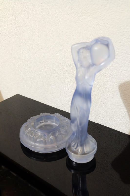 1925 Sklenená socha"Dívka se džbánem" z kolekcie skla INGRID KOMPLET! 2