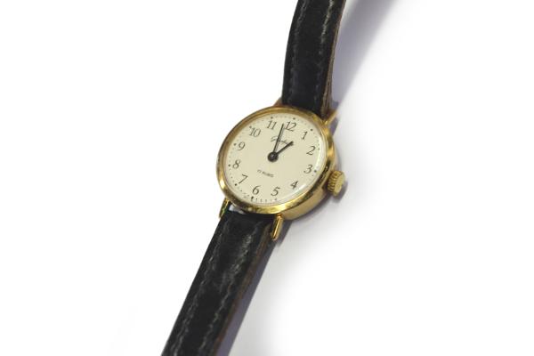 Dámske pozlatené hodinky Glashütte 17 rubínov