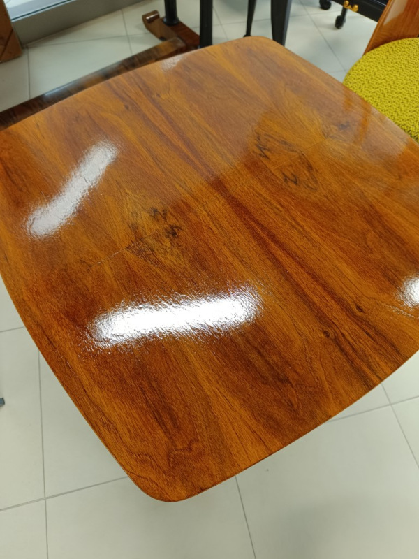 Kávový stôl svetlý menší top stav po renovacíi 6