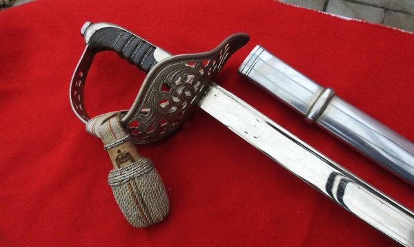 Dôstojnícka šabla Madarského kráľovskeho jazdectva M. 04 2