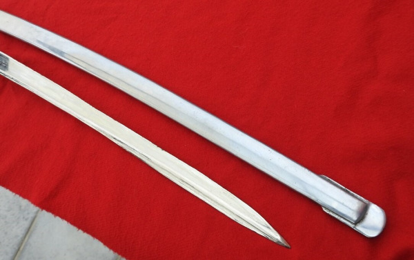 Dôstojnícka šabla Madarského kráľovskeho jazdectva M. 04 7