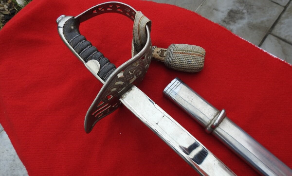 Dôstojnícka šabla Madarského kráľovskeho jazdectva M. 04 6