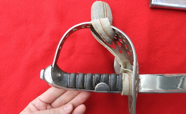 Dôstojnícka šabla Madarského kráľovskeho jazdectva M. 04 10