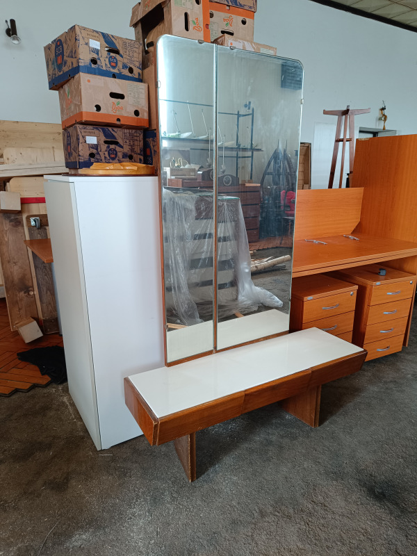 Brusel luxusný dizajnový televízny stolík