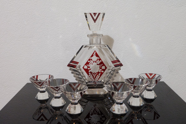 Art deco luxusný set na alkohol z brúseného skla komplet 40 roky 1