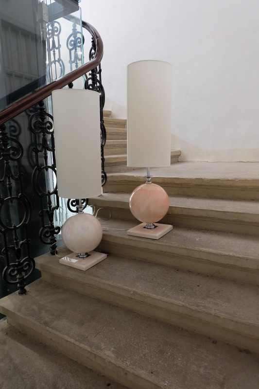 Luxusná nová nočná alebo stolová lampa mramorové sklo 1