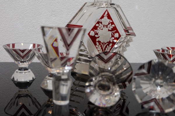 Art deco luxusný set na alkohol z brúseného skla komplet 40 roky 6