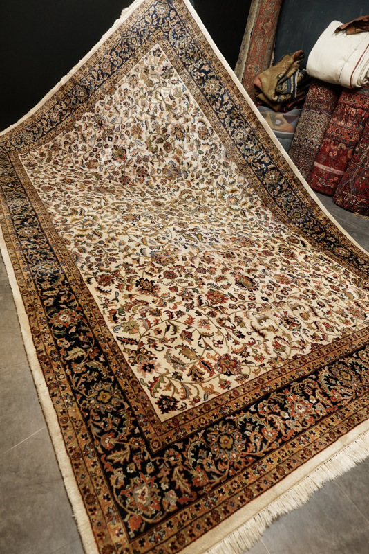 Ručne tkaný koberec Tabriz2,30 x 3,55m 1